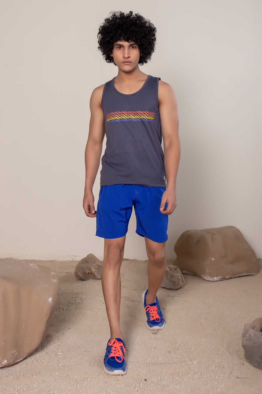 Men's Solo Bamboo Tank Charcoal Retro VOLO Birds | VOLO Apparel | Made with a blend of bamboo fibers and a four way stretch spandex, Solo Bamboo Tank features an ultra soft tank that is full of features. The bamboo fibers are naturally odor resistant and antimicrobial, the fit is a tailored fit, each tank features a unique print.