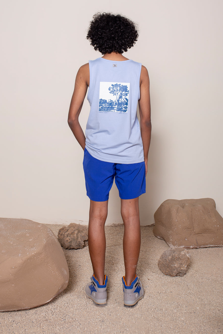 Men's Solo Bamboo Tank Sky Blue Joshua Tree | VOLO Apparel | Made with a blend of bamboo fibers and a four way stretch spandex, Solo Bamboo Tank features an ultra soft tank that is full of features. The bamboo fibers are naturally odor resistant and antimicrobial, the fit is a tailored fit, each tank features a unique print.