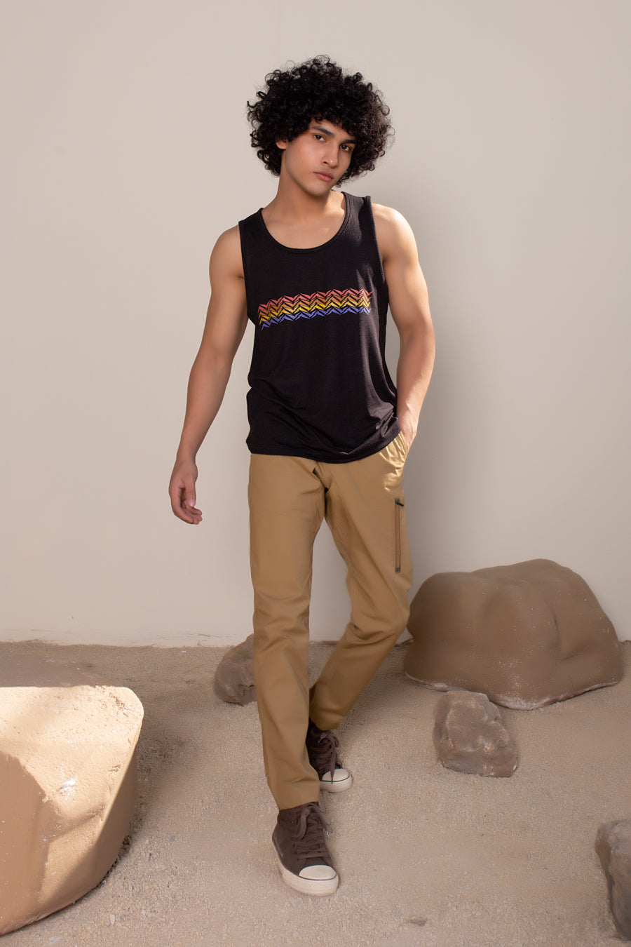 Men's Solo Bamboo Tank Black Retro VOLO Birds | VOLO Apparel | Made with a blend of bamboo fibers and a four way stretch spandex, Solo Bamboo Tank features an ultra soft tank that is full of features. The bamboo fibers are naturally odor resistant and antimicrobial, the fit is a tailored fit, each tank features a unique print.
